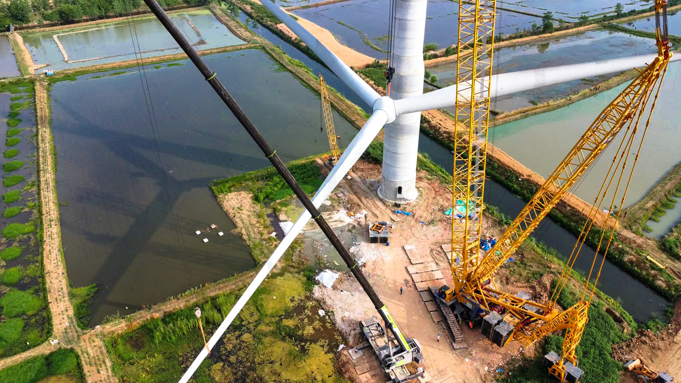 【全球之履】阜陽站！XLC17000助力160米風(fēng)機(jī)安裝~