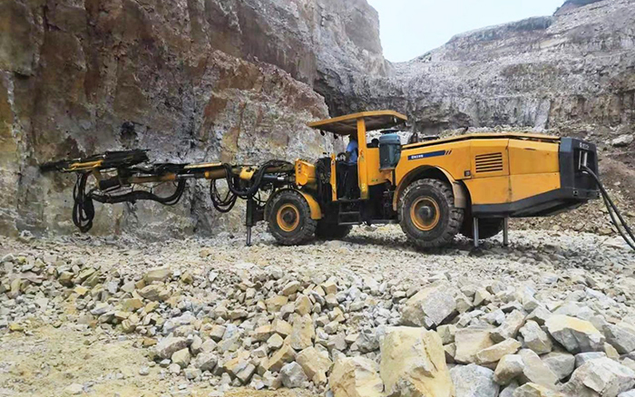 “化水為電”，徐工鑿巖臺車提速水電站擴(kuò)機(jī)工程