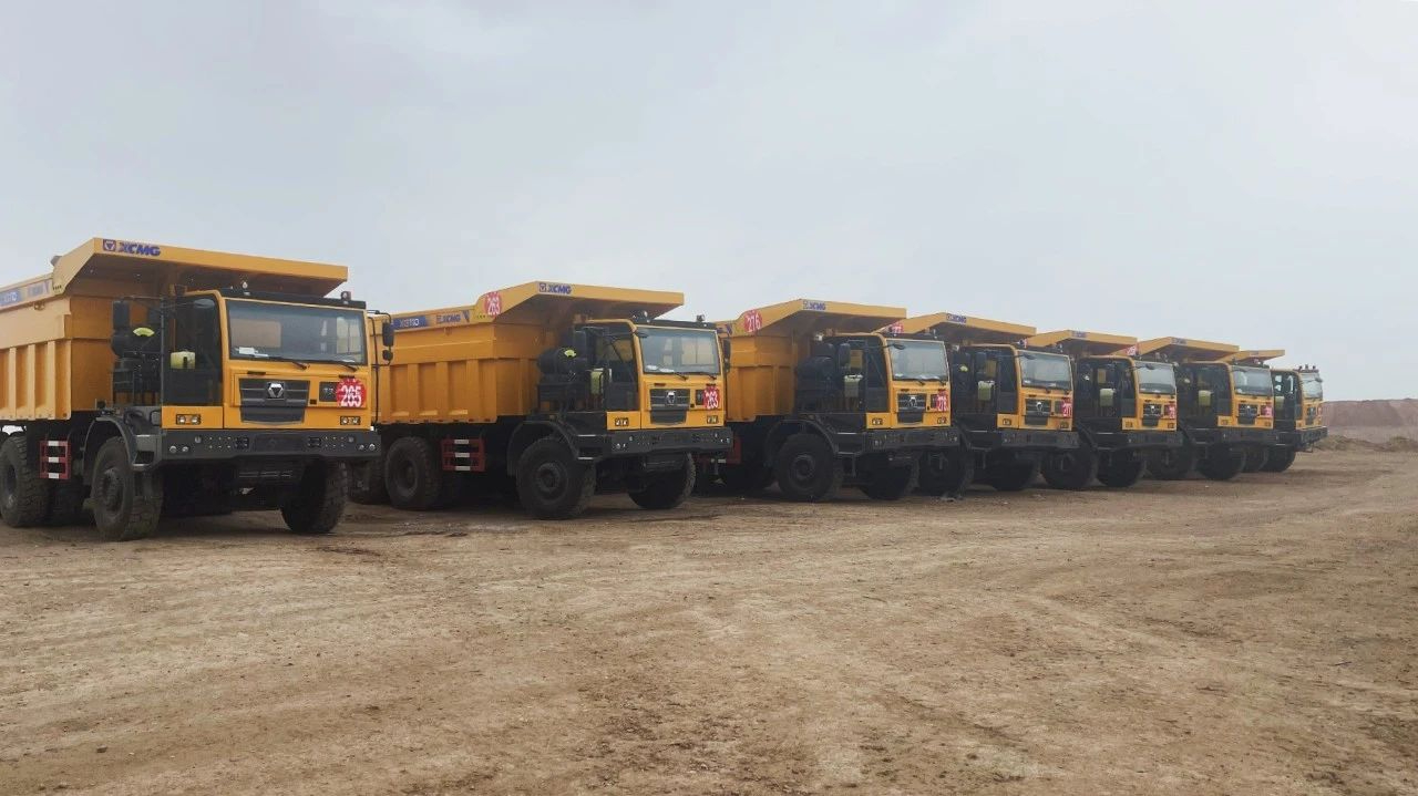 百臺交付！徐工礦卡賦能內(nèi)蒙古現(xiàn)代化礦山建設(shè)