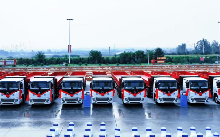 百臺(tái)交付，千臺(tái)簽約！200臺(tái)徐工新能源純電動(dòng)重卡奔赴河南