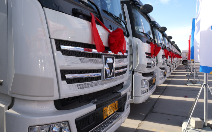 低碳先鋒！徐工天然氣牽引車(chē)批量交付西北客戶