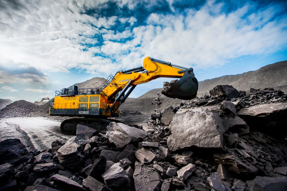 首次出海！徐工XE5600礦用挖掘機(jī)成功交付