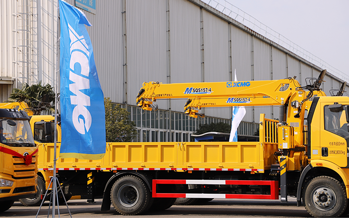 助力城市建設(shè)新征程！徐工隨車起重機(jī)M SQS157-4批量發(fā)車 