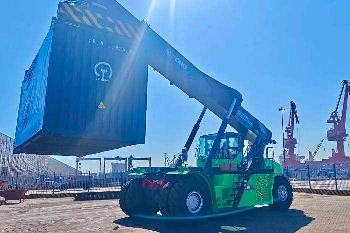 捷報(bào)不斷！徐工港機(jī)多區(qū)域定制化交付助力首季“開(kāi)門(mén)紅”