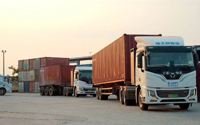 四次復(fù)購(gòu)！客戶為何對(duì)徐工新能源重卡情有獨(dú)鐘