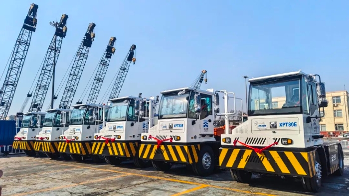 徐工新能源重載牽引車(chē)以多維優(yōu)勢(shì)賦能大宗貨物智慧轉(zhuǎn)運(yùn)