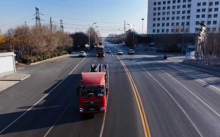 降碳增綠！徐工新能源重卡攜手客戶向綠而行