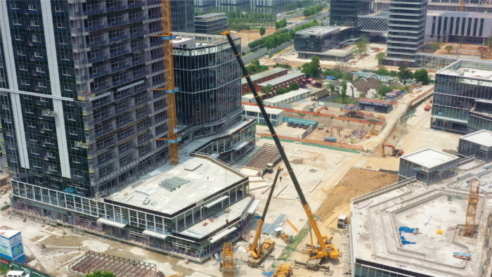 零失誤拿下！徐工G2代XCA200G8-1盲區(qū)作業(yè)，精準(zhǔn)拆除40米塔吊