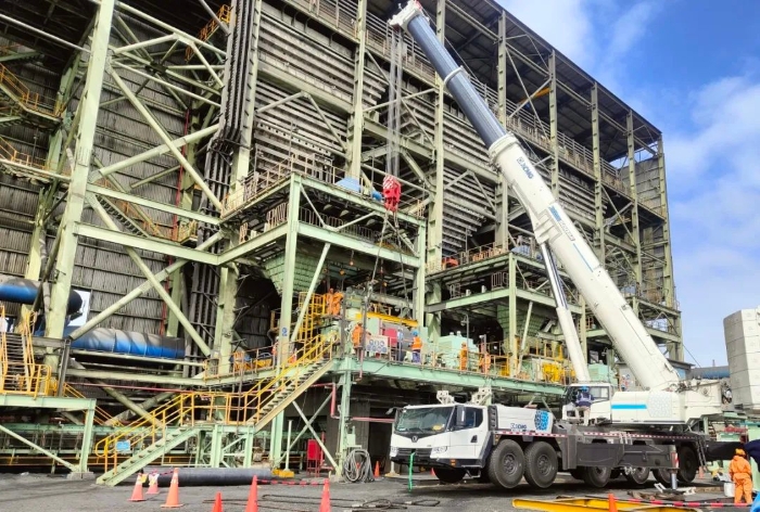 首臺！超大噸位XCA500BR落子首鋼鐵礦！