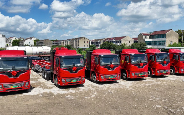 綠色物流再提速，徐工新能源牽引車(chē)批量入港！