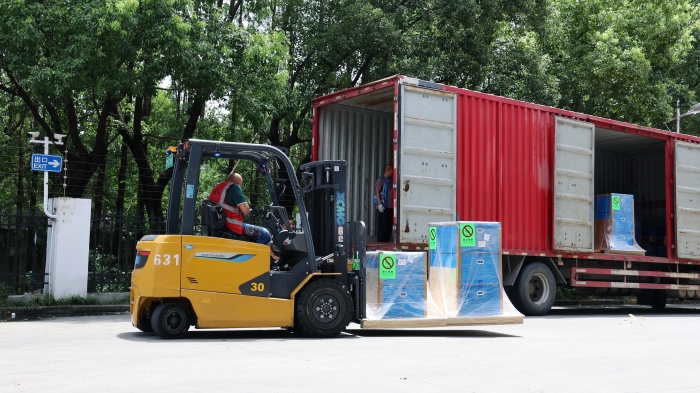 徐工新能源叉車(chē)：構(gòu)筑機(jī)場(chǎng)物流全場(chǎng)景高效搬運(yùn)體系