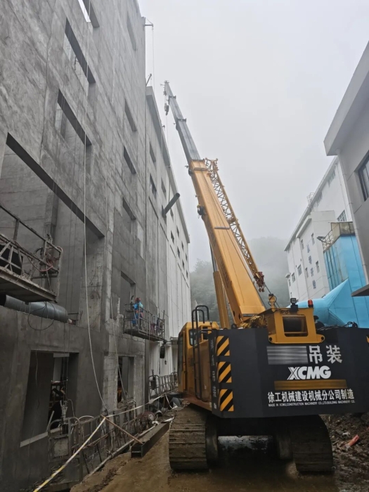 5米窄縫顯神威！請(qǐng)看XGTC30L5助力破解“灰塵圍城”！