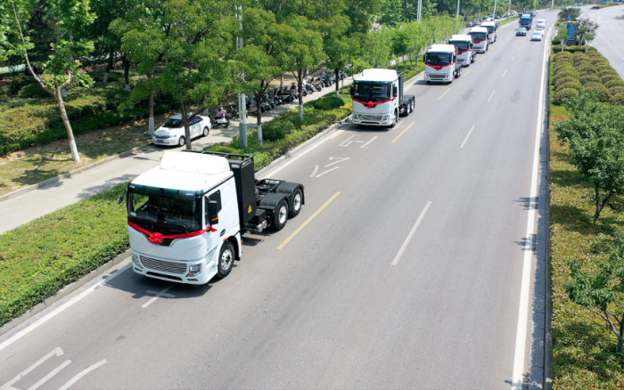 綠潮涌動(dòng)、“碳”索未來(lái)！徐工新能源牽引車助力河南！