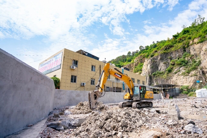 從修理工轉(zhuǎn)型當(dāng)老板，徐工XE200GA“閉眼入”！