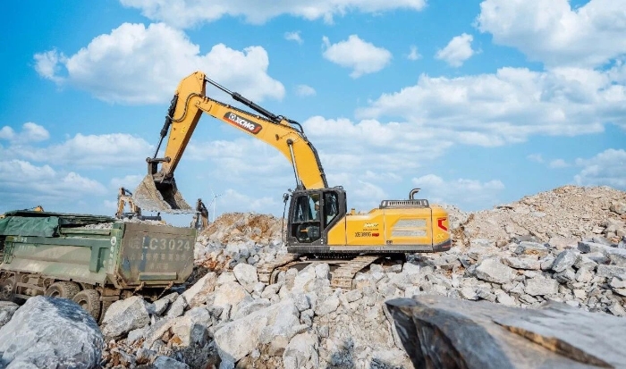 徐工XE380G PRO：掘金王者，超能裝！