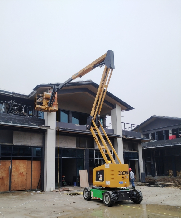 綠色建造新標(biāo)桿！徐工鋰電高機(jī)助力鄂州民生工程