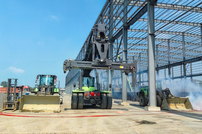 協(xié)同致勝，徐工“綠色艦隊(duì)”開啟多元物流新篇章