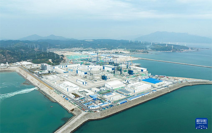 徐工塔機(jī)換新裝，孔雀藍(lán)助建核電項(xiàng)目