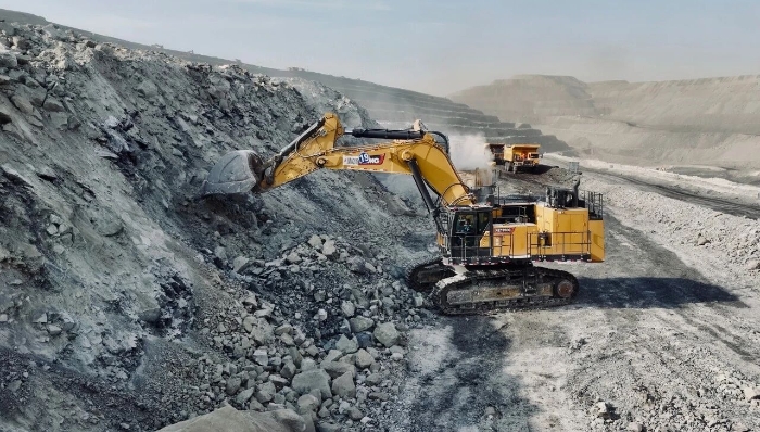 礦區(qū)得力干將：徐工XE1350G Pro，高效可靠，不負(fù)重托